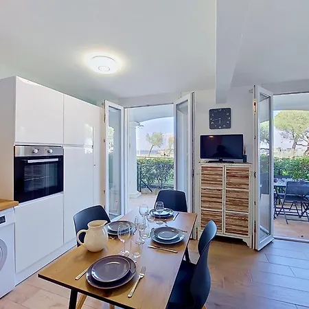 Du Port-6 By Interhome